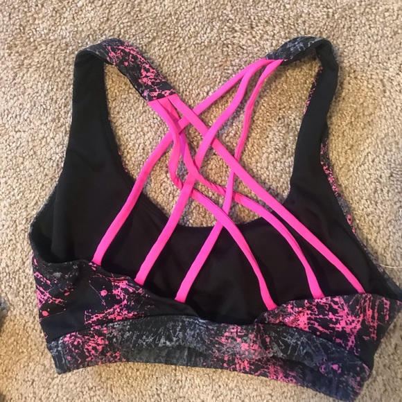 Fabletics Bundle - Picture 4 of 6